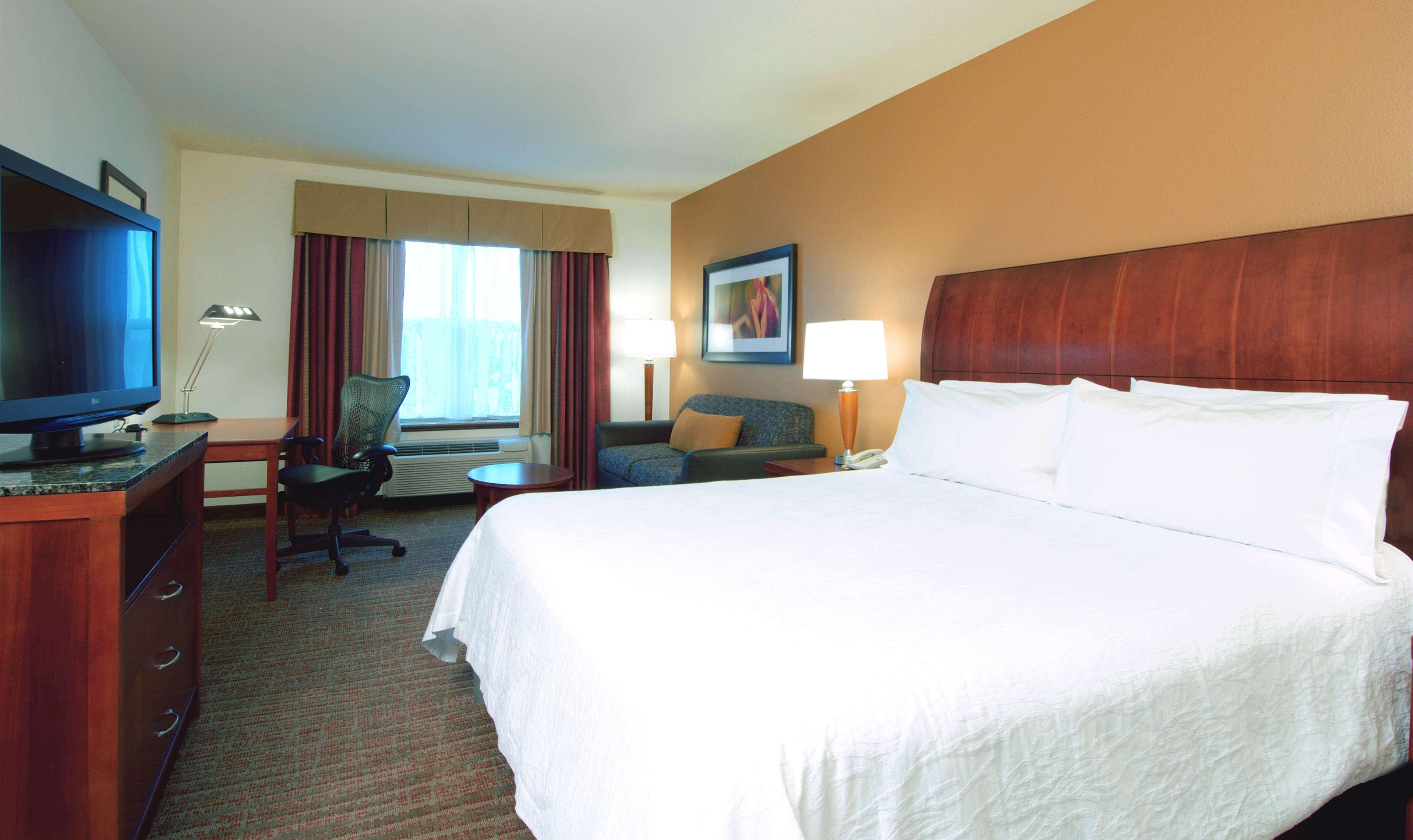 Hilton Garden Inn Rockford Ngoại thất bức ảnh