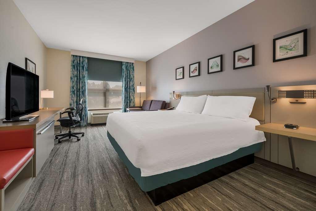 Hilton Garden Inn Rockford Phòng bức ảnh