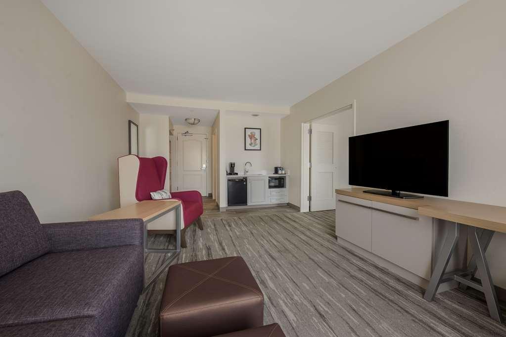 Hilton Garden Inn Rockford Phòng bức ảnh