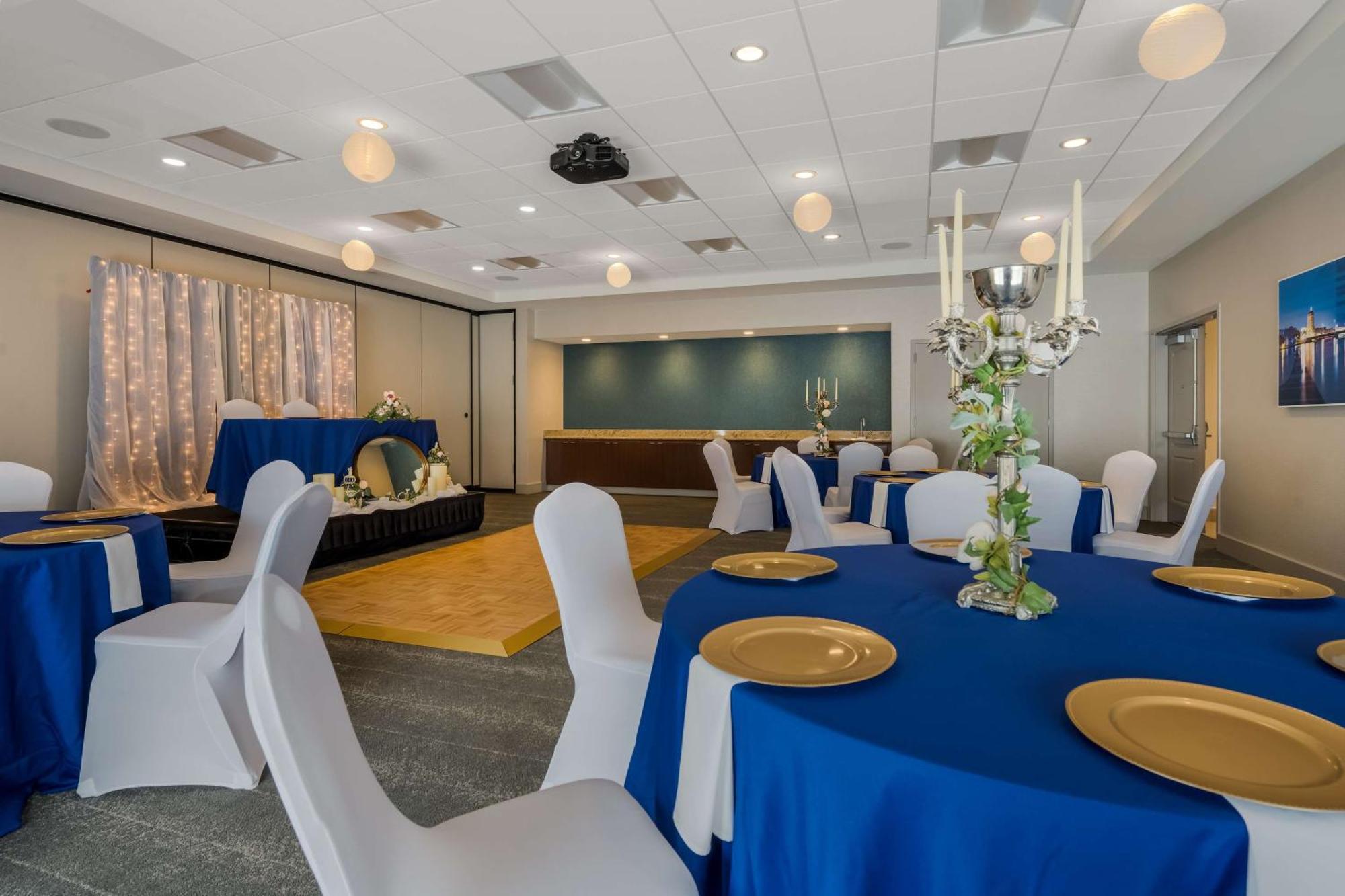 Hilton Garden Inn Rockford Ngoại thất bức ảnh