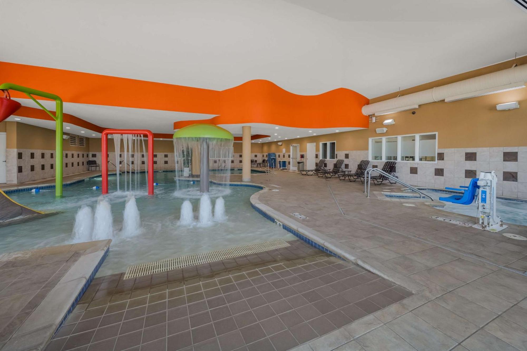Hilton Garden Inn Rockford Ngoại thất bức ảnh