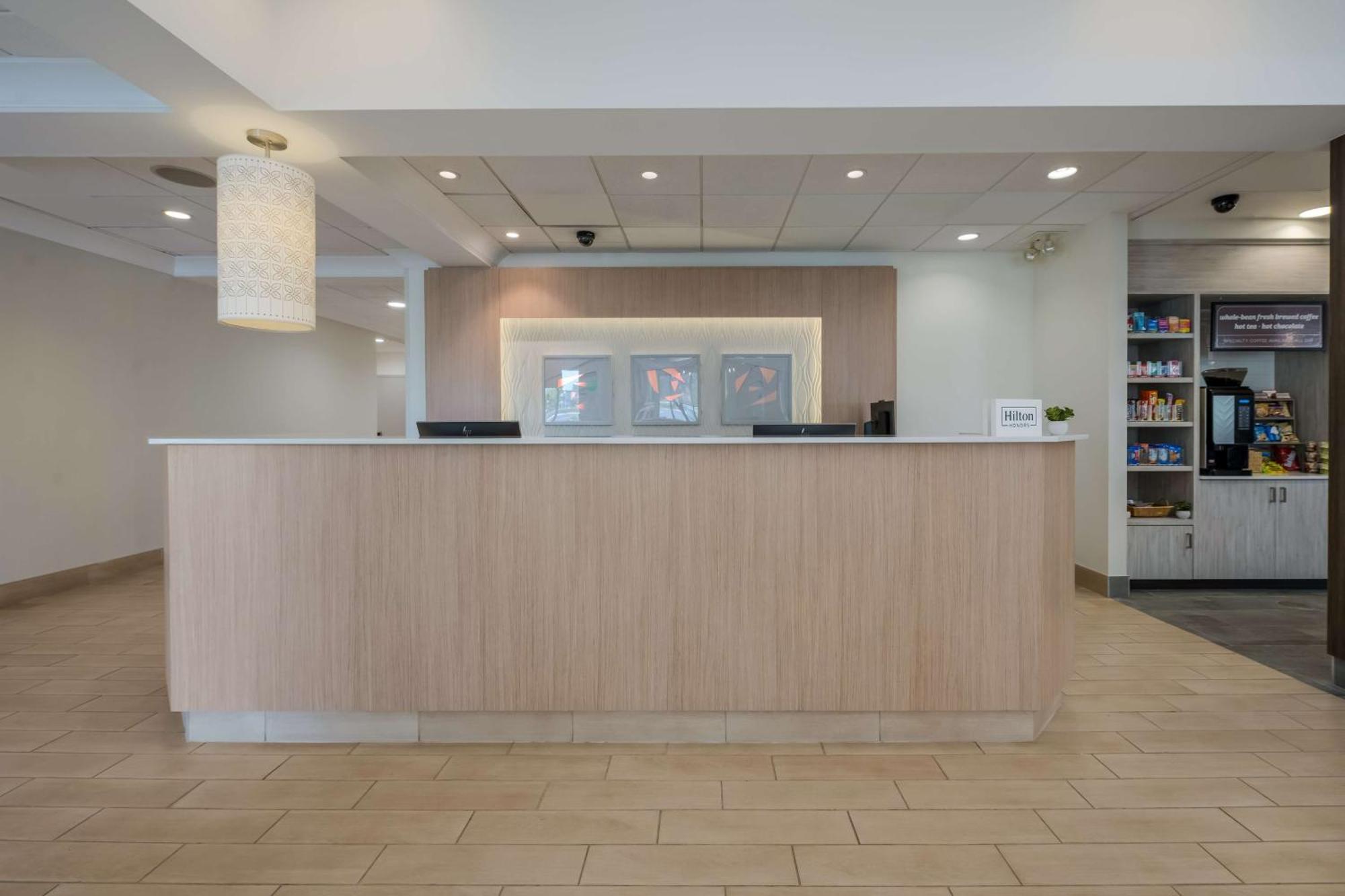 Hilton Garden Inn Rockford Ngoại thất bức ảnh