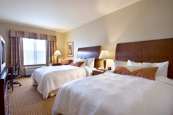 Hilton Garden Inn Rockford Phòng bức ảnh